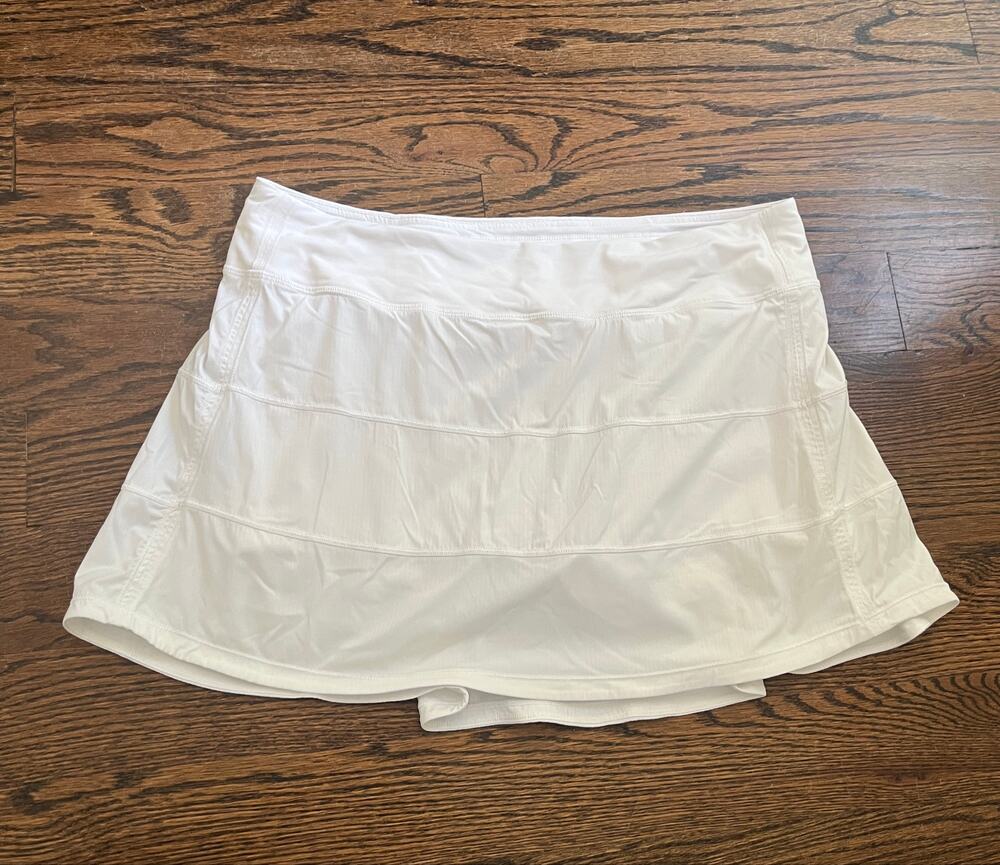 lululemon Pace Rival Mid-Rise Skort pleated design Sz. 10 white athletic tennis